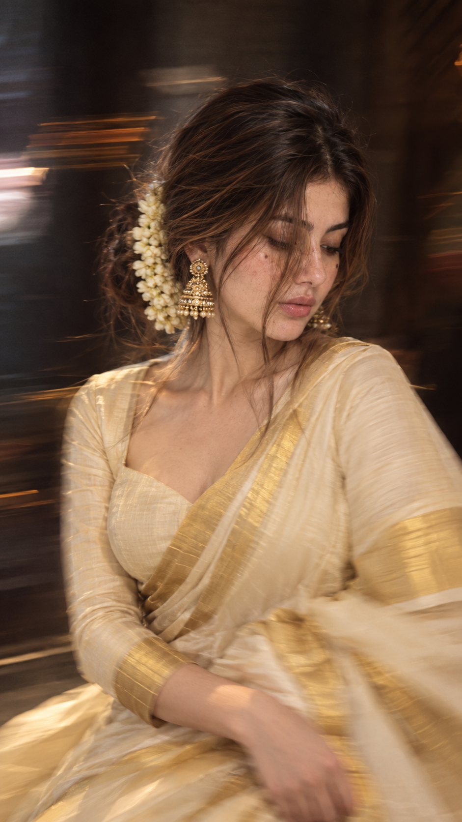 create South Indian saree Motion Blur image with just one Prompt — ChatGPT result 3